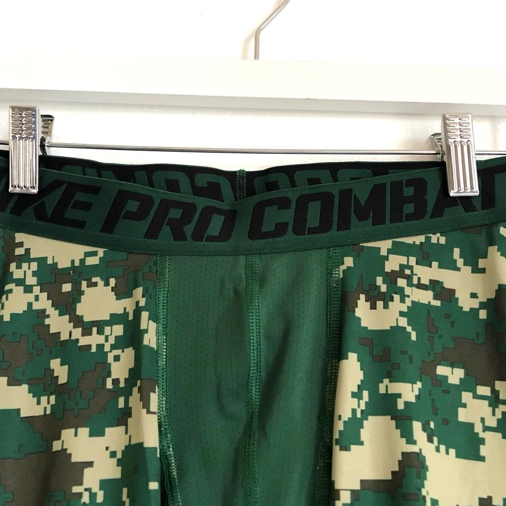 Nike Pro Combat Dri-Fit Green / Tan Digital Camo Compression Shorts Size Medium